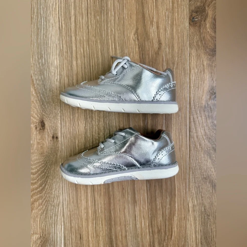 Stride Rite Ellsworth Kids Silver Leather Lace-Up Oxfords Size 7.5